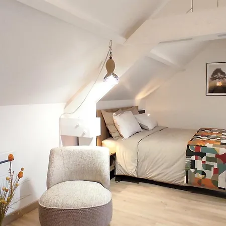 Holiday home Pierrefonds, 3 Pieces, 4 Personnes - Fr-1-526-35 *
